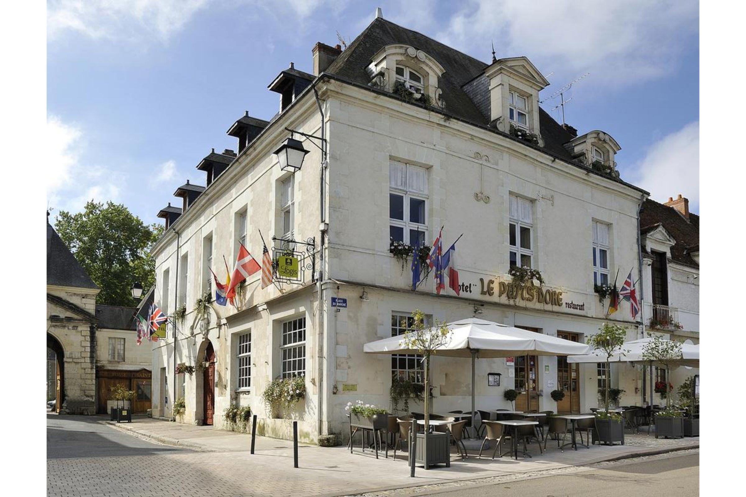 Logis Restaurant Le Puits Dore Hotel 3*