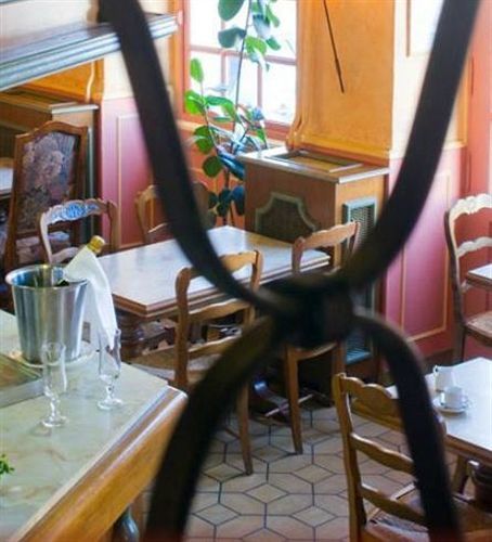 Logis Restaurant Le Puits Dore
