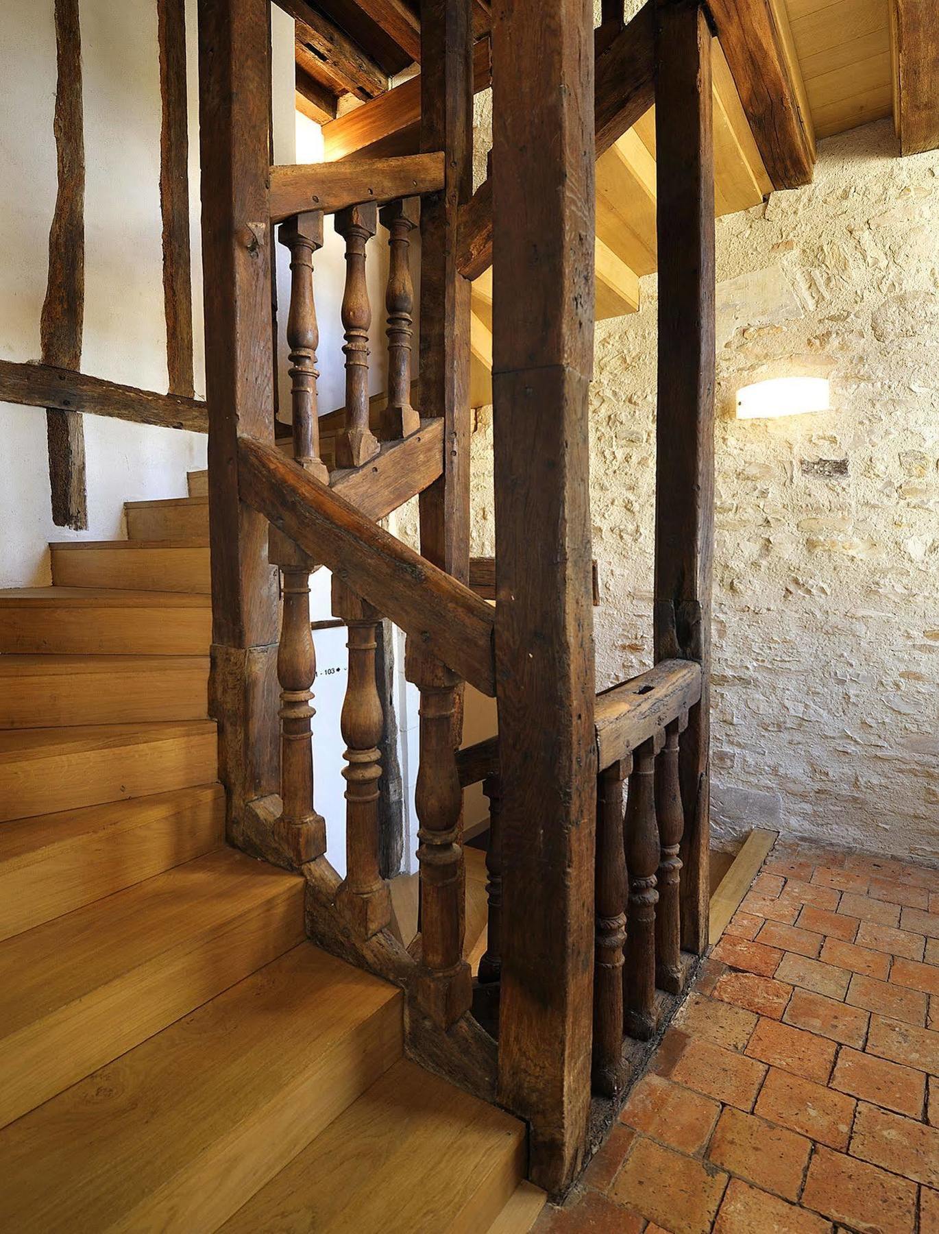 Hotel Logis Restaurant Le Puits Dore Richelieu
